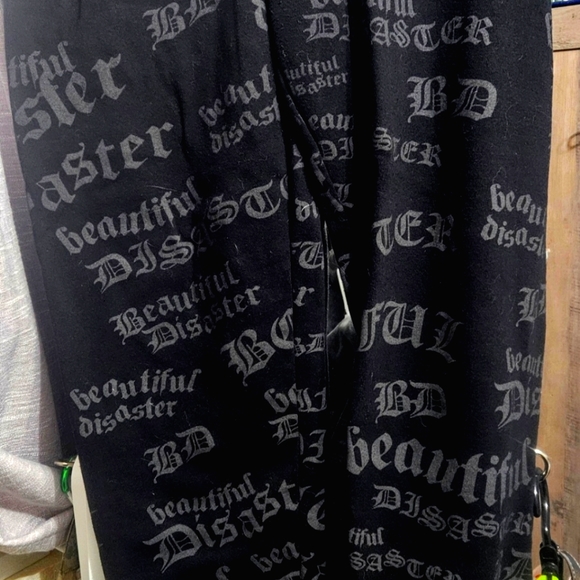 Beautiful Disaster Logo Sweatpants - Picture 4 of 5